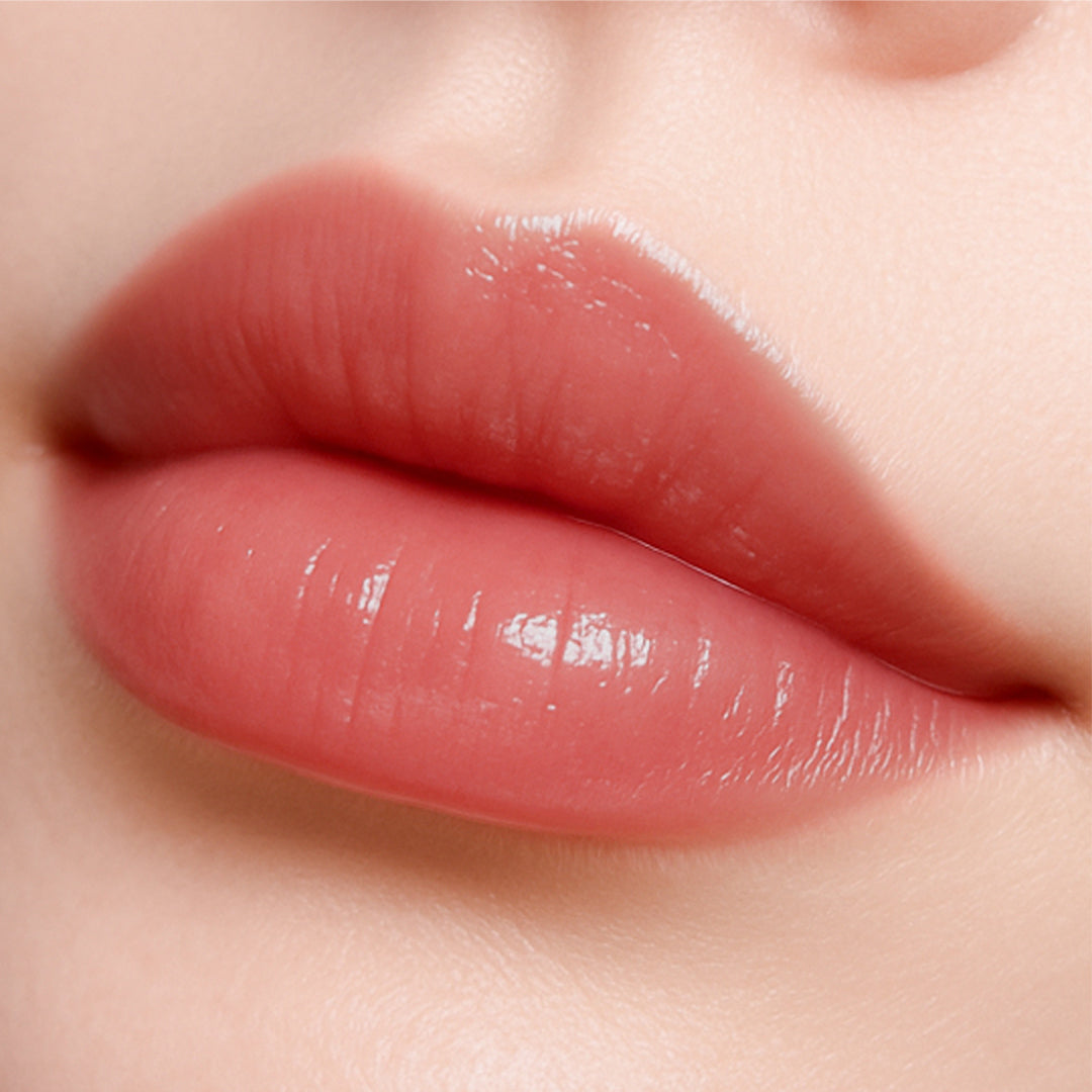 MKUP Ultra-Clean Moisturizing Eye & Lip Makeup Remover + MBTI Aqua Glow Lipstick